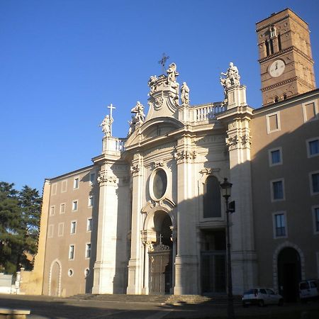 B&B La Finestra Di Fronte Rome Exterior photo