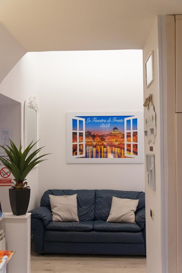 B&B La Finestra Di Fronte Rome Exterior photo