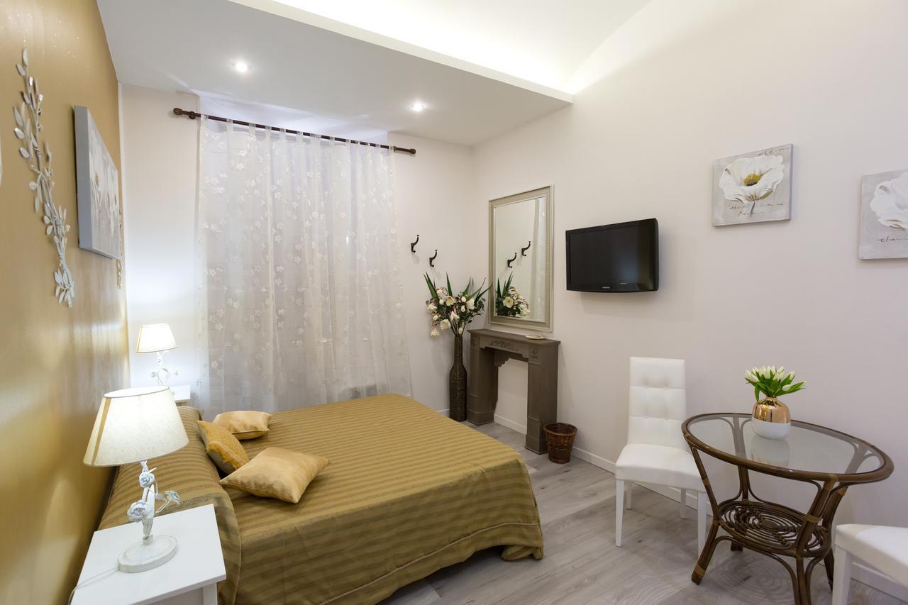 B&B La Finestra Di Fronte Rome Exterior photo